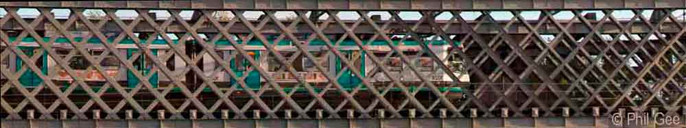 Copyright © Phil Gee